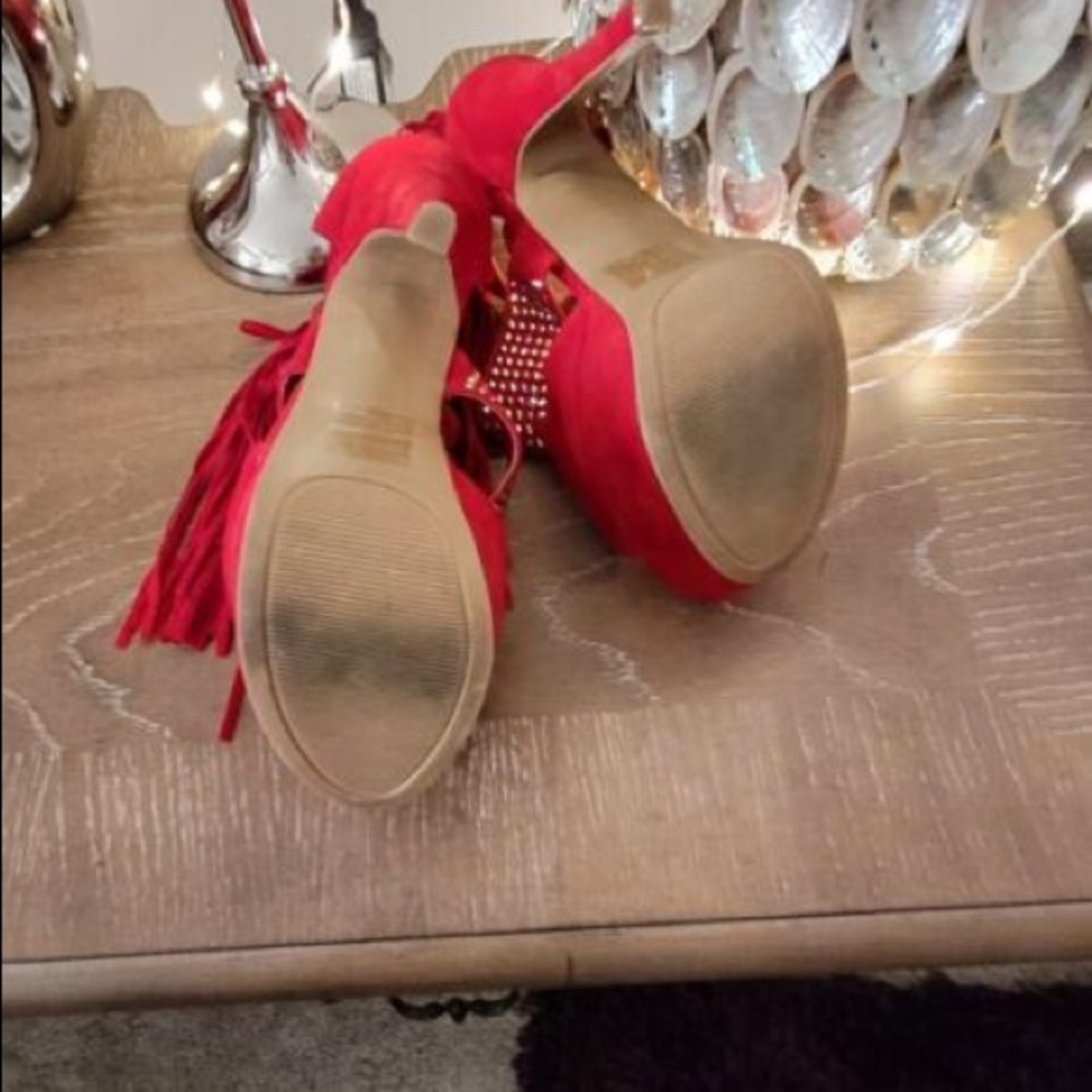 Red Shoedazzle size 6.5 gently used. - Picture 8 of 8